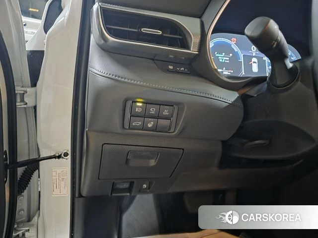 Toyota Highlander 4th Generation 2025 Белый из Кореи, фото 2