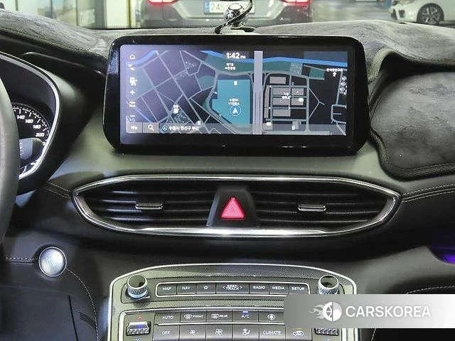 Hyundai The New Santa Fe 2023 Белый из Кореи, фото 2
