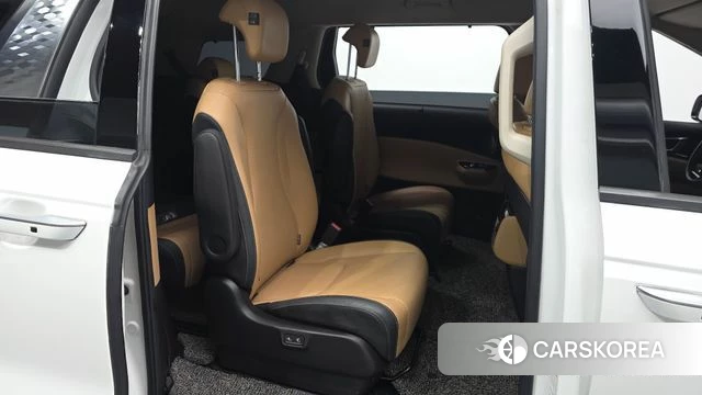 Kia Carnival 4th generation 2021 Белый из Кореи, фото 2