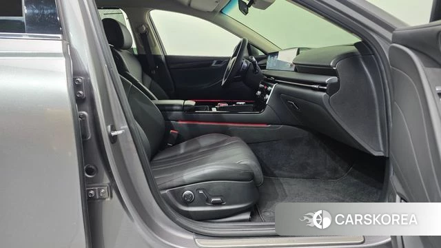 Genesis G80 (RG3) 2024 Серебристо-серый из Кореи, фото 2