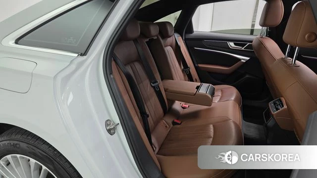 Audi A6 (C8) 2020 Белый из Кореи, фото 2
