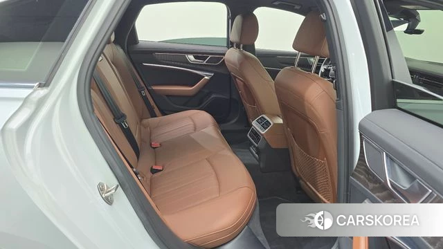 Audi A6 (C8) 2023 Белый из Кореи, фото 2