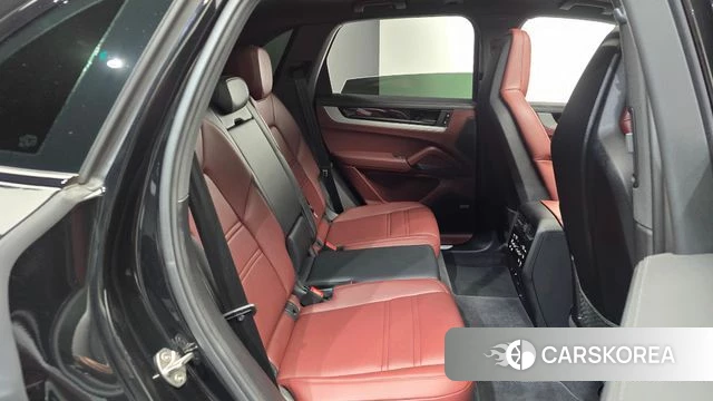 Porsche Cayenne (PO536) 2024 Черный из Кореи, фото 2