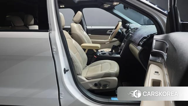 Ford Explorer 2018 Белый из Кореи, фото 2