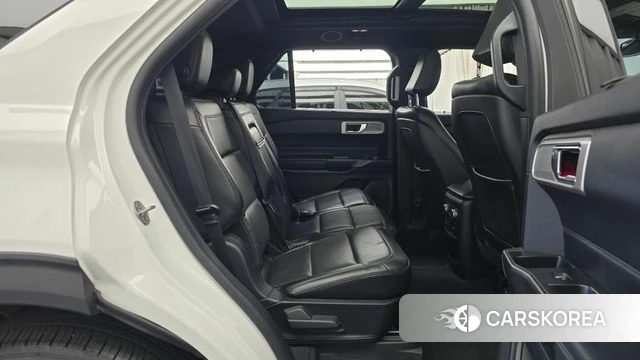 Ford Explorer 6th Generation 2019 Белый из Кореи, фото 2