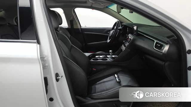 Genesis The New G70 2021 Белый из Кореи, фото 2