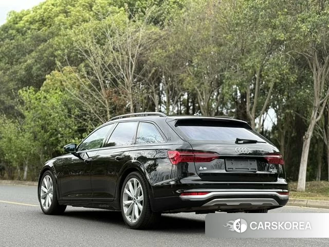 Audi A6 2021 Черный из Китая, фото 2