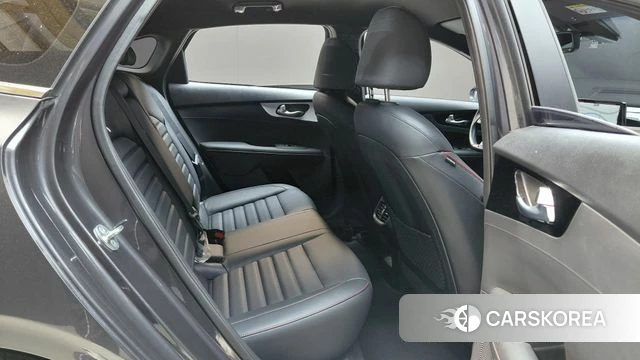 Kia The New K3 2nd generation 2022 Серый из Кореи, фото 2