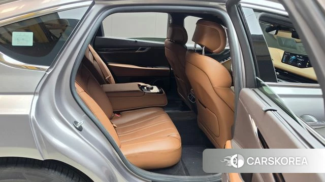 Genesis G80 (RG3) 2023 Серебристо-серый из Кореи, фото 2
