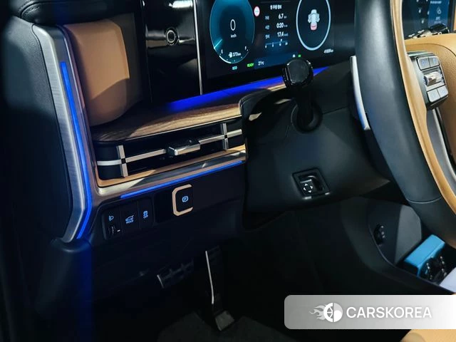 Hyundai Santa Fe (MX5) 2023 Белый из Кореи, фото 2
