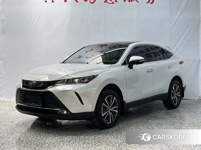 Toyota Harrier 2023 Белый из Китая, фото 2