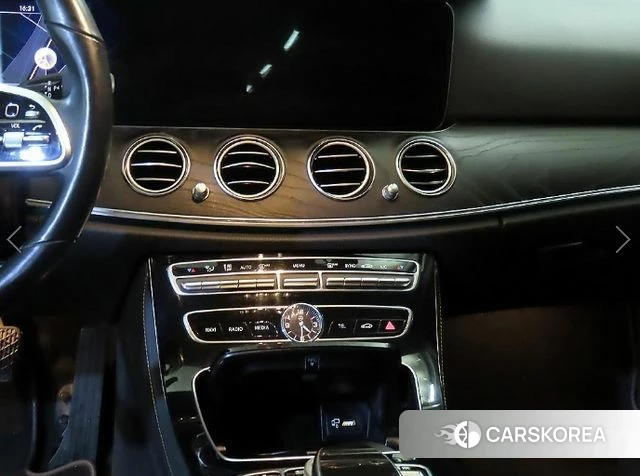 Mercedes-Benz E-Class W213 2019 Белый из Кореи, фото 2