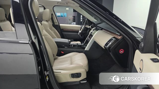 Land Rover Discovery 5 2019 Черный из Кореи, фото 2