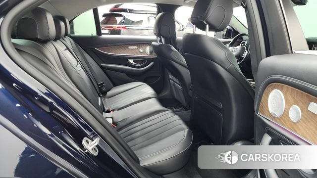Mercedes-Benz E-Class W213 2020 Синий из Кореи, фото 2