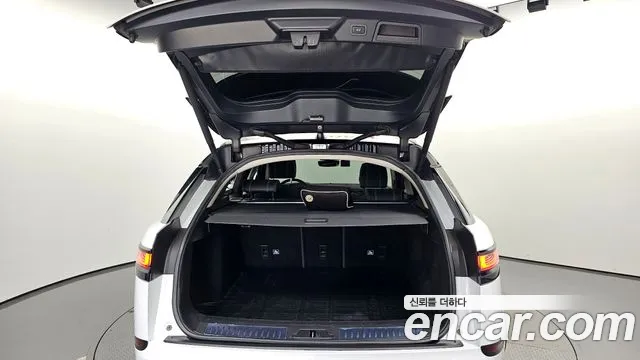 Land Rover Range Rover Velar 2019 Белый из Кореи, фото 2
