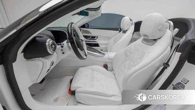 Mercedes-Benz SL-Class R232 2026 Белый двухцветный из Кореи, фото 2