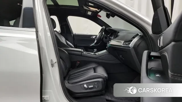 BMW X6 (G06) 2020 Белый из Кореи, фото 2