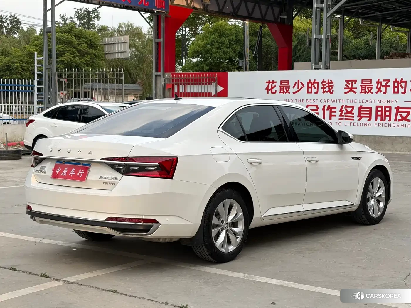 Skoda Superb 2021 Белый из Китая, фото 2