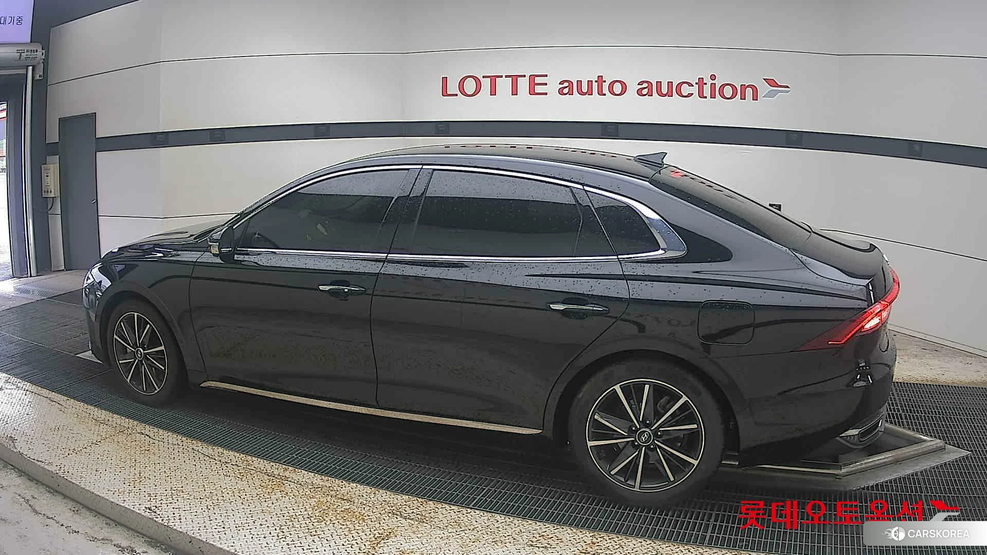 Hyundai Grandeur 2023 Abyss Black Pearl из Кореи, фото 2