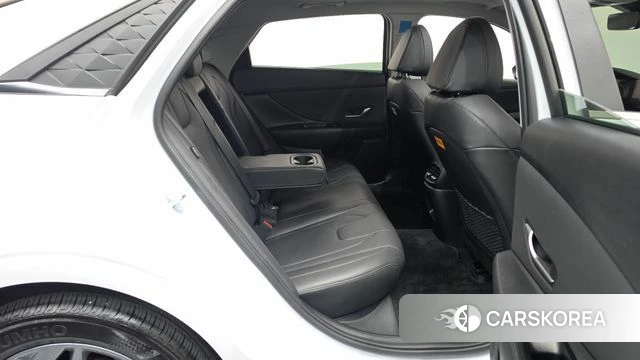 Hyundai The New Avante (CN7) 2025 Белый из Кореи, фото 2
