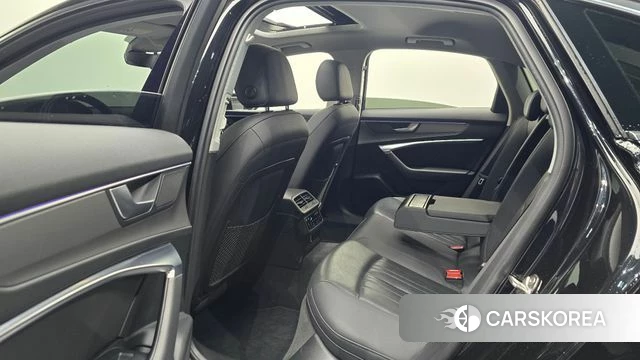 Audi A6 (C8) 2020 Черный из Кореи, фото 2