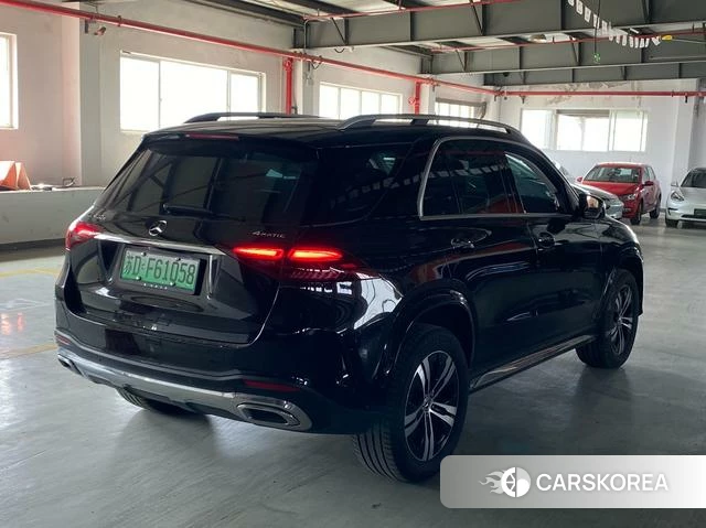 Mercedes-Benz GLE 2024 Черный из Китая, фото 2