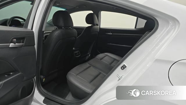 Hyundai The New Avante AD 2019 Белый из Кореи, фото 2