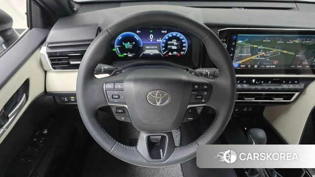 Toyota Camry (XV80) 2026 Белый из Кореи, фото 2