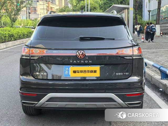 Volkswagen Tayron 2023 Темно-серый из Китая, фото 2