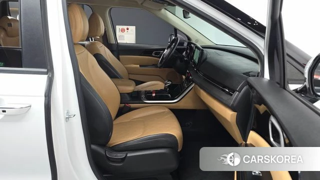 Kia Carnival 4th generation 2023 Белый из Кореи, фото 2
