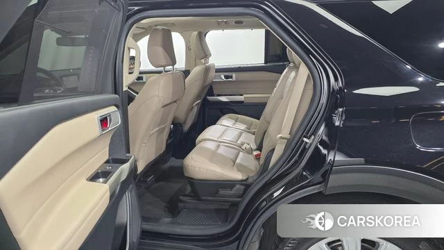 Ford Explorer 6th Generation 2021 Черный из Кореи, фото 2