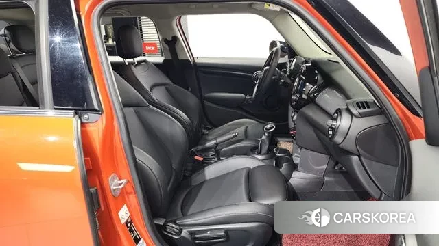 Mini Cooper 2019 Оранжевый из Кореи, фото 2