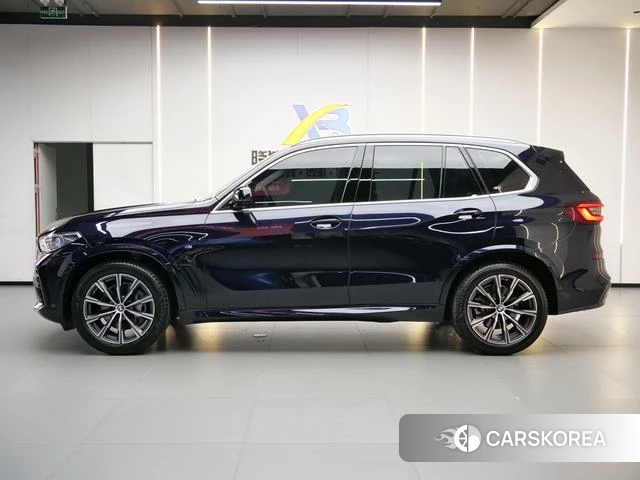 BMW X5 2021 Черный из Китая, фото 2