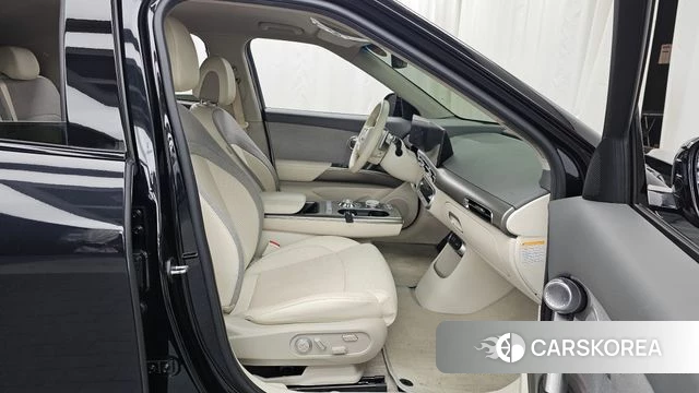 Genesis GV60 2022 Черный из Кореи, фото 2