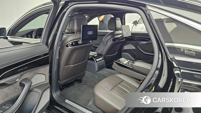 Audi A8 (D5) 2021 Черный из Кореи, фото 2
