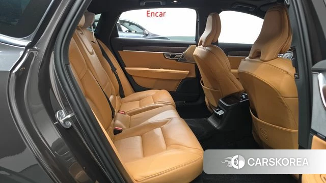 Volvo S90 2023 Серый из Кореи, фото 2