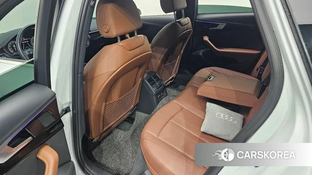 Audi A4 (B9) 2021 Белый из Кореи, фото 2