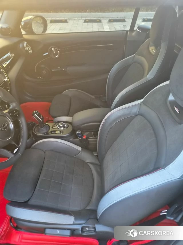 Mini Cooper S Convertible 2023 Серебристо-серый из Кореи, фото 2