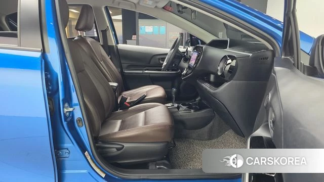 Toyota Prius C 2018 Синий из Кореи, фото 2