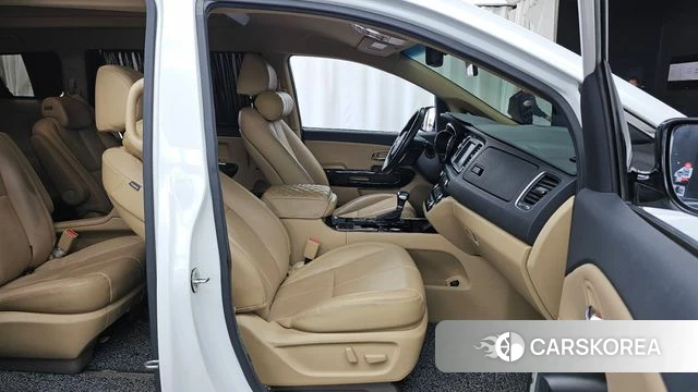 Kia The New Carnival 2019 Белый из Кореи, фото 2