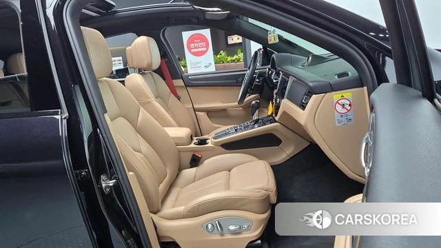 Porsche Macan 2021 Черный из Кореи, фото 2