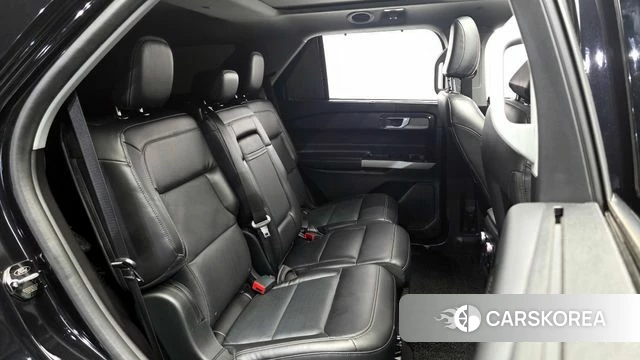 Ford Explorer 6th Generation 2021 Черный из Кореи, фото 2