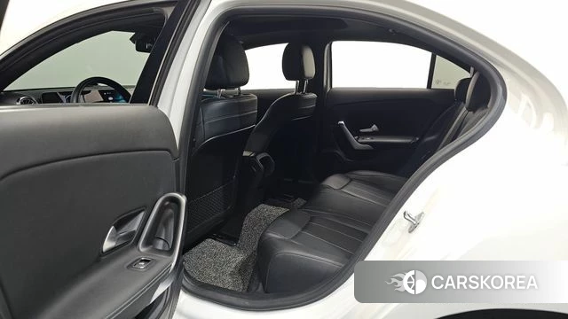 Mercedes-Benz A-Class W177 2020 Белый из Кореи, фото 2
