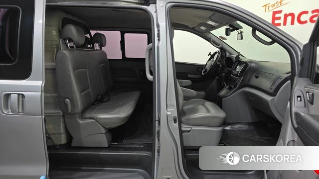 Hyundai Grand Starex 2018 Серебряный из Кореи, фото 2