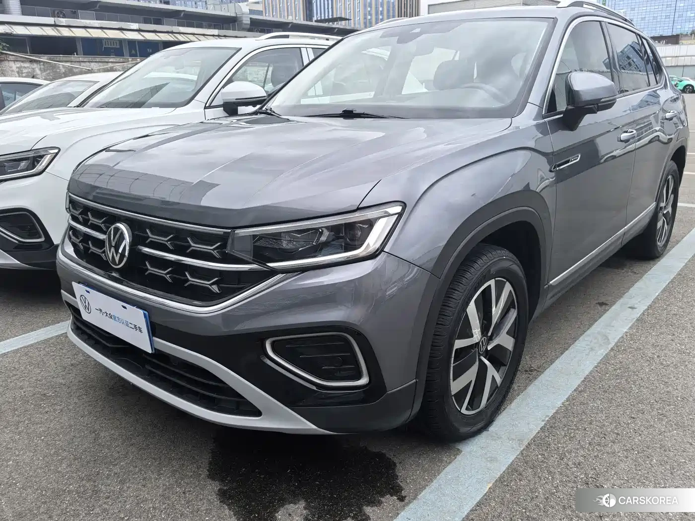 Volkswagen Tayron 2024 Silver/gray из Китая, фото 2