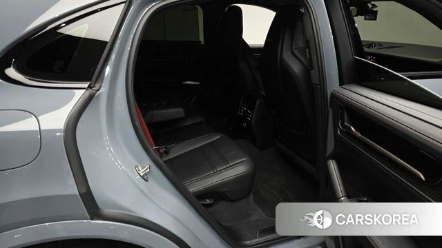Porsche Cayenne (PO536) 2025 Серебристо-серый из Кореи, фото 2