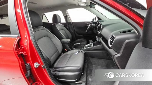 Hyundai Venue 2019 Красный из Кореи, фото 2
