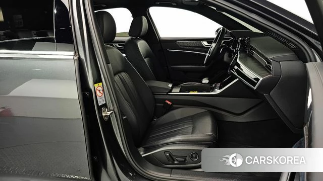 Audi A6 (C8) 2022 Серый из Кореи, фото 2