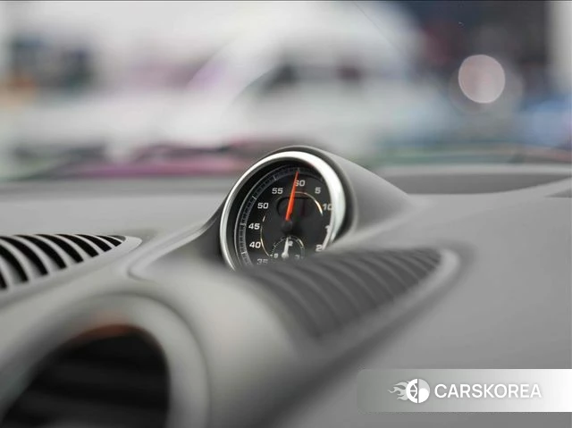 Porsche 718 Boxster 2018 Черный из Кореи, фото 2