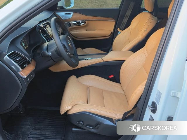 Volvo XC90 second Generation 2020 Белый из Кореи, фото 2